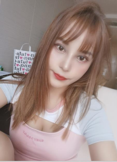 2020年9月11颜值在线，甜美可爱的妹子萌萌